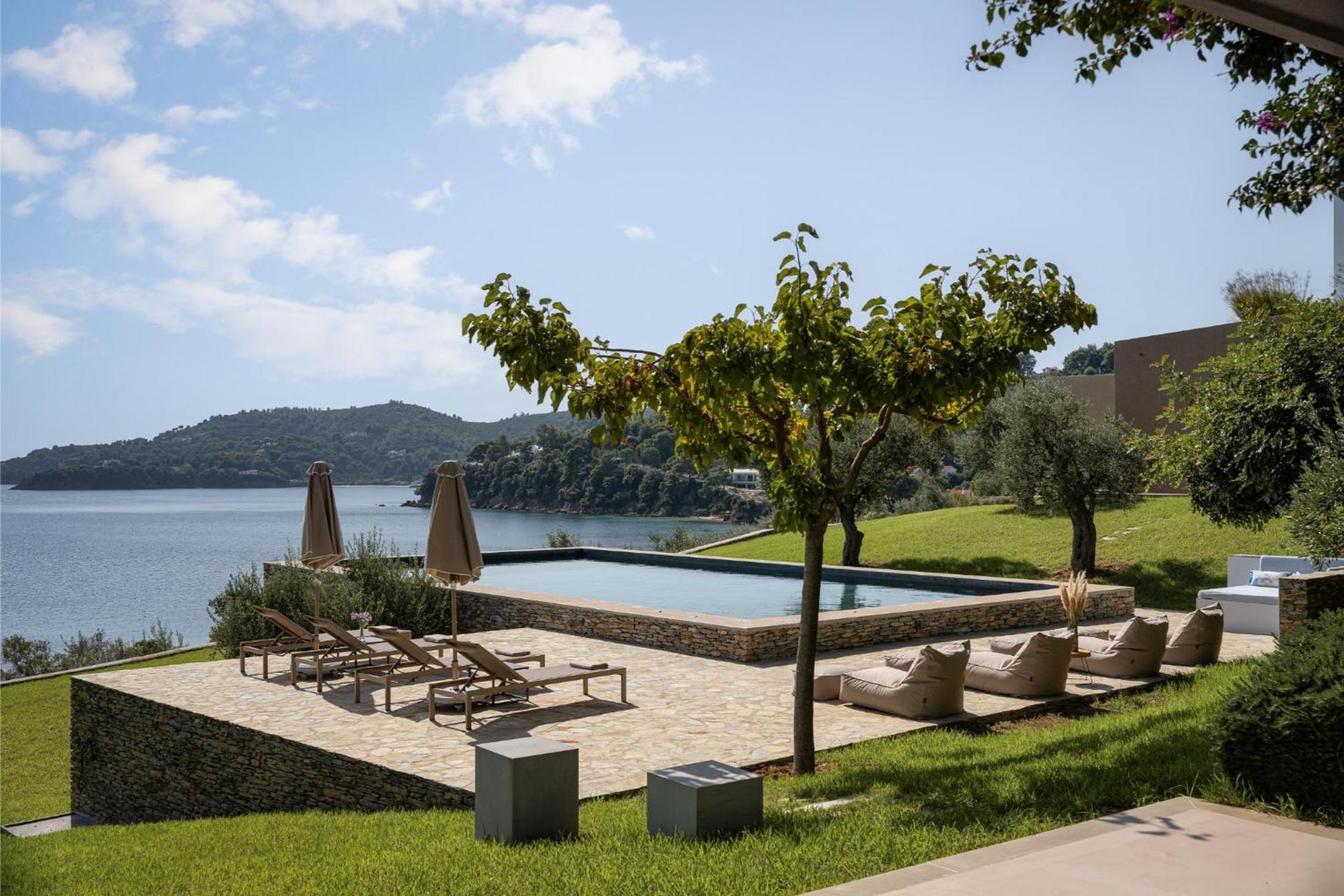 Pelagoon Skiathos Achladies  Rom bilde